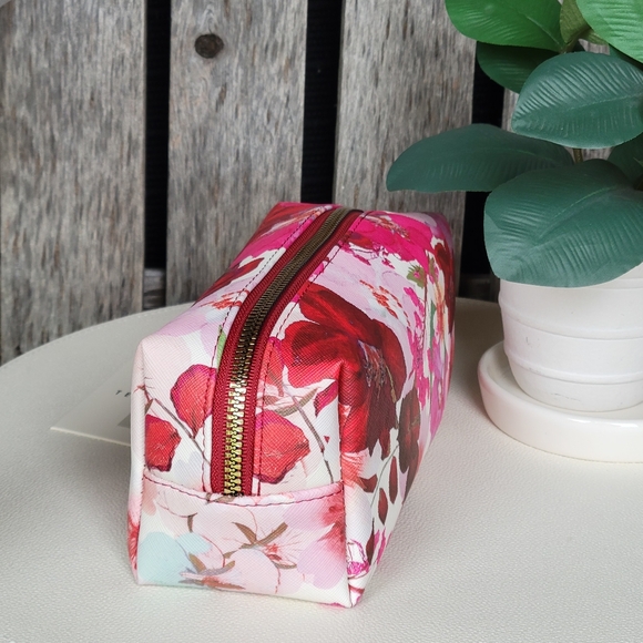 NEW Ted Baker Pink and Red Pressed Flowers Loaf Cosmetic Bag - Picture 3 of 11